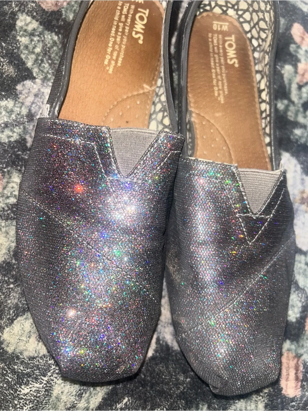 TOMS Kids Glitter Slip-On Moccasins in Iridescent Black